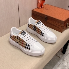 Burberry Low Shoes